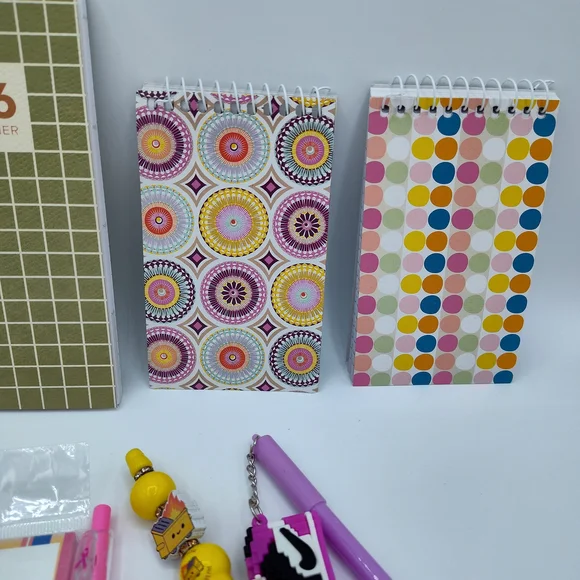 Stationery Bundle 2026 Planner Notepads Pens Sticky Notes Set Stocking Stuffer - Picture 5 of 5